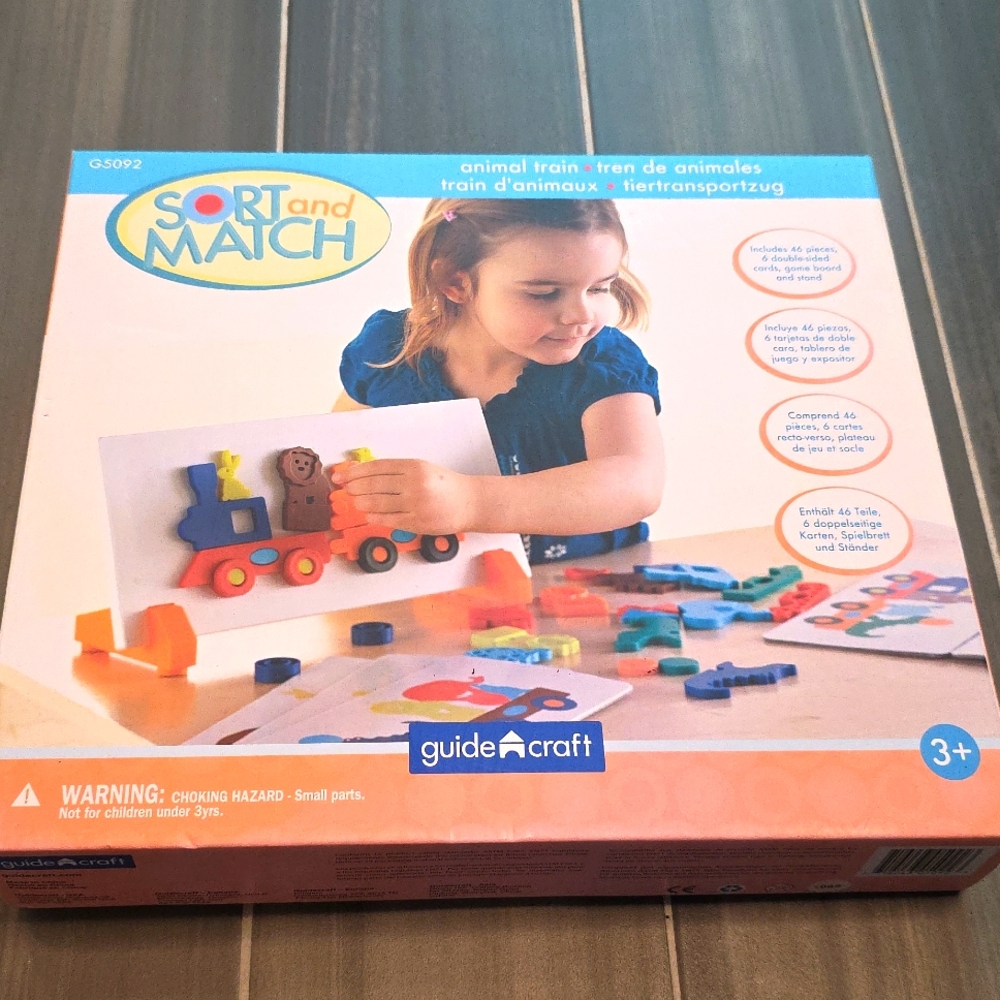 Guidecraft Sort and Match Animal Train ~ Educational Puzzle Game 3+